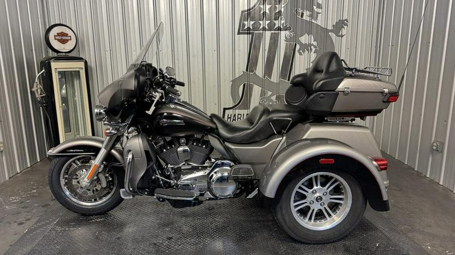 2016 Harley-Davidson® FLHTCUTG - Tri Glide® Ultra