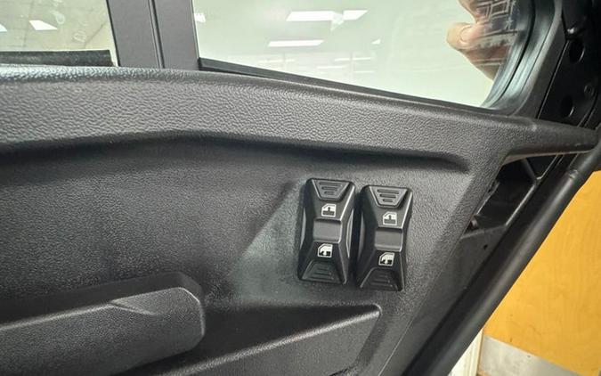 2026 Can-Am Defender MAX DPS CAB HD10