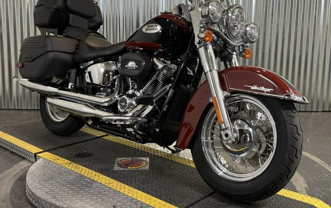 2024 Harley-Davidson Heritage Classic Red Rock / Vivid Black