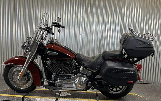 2024 Harley-Davidson Heritage Classic Red Rock / Vivid Black
