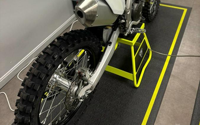 2025 Triumph TF 250-X