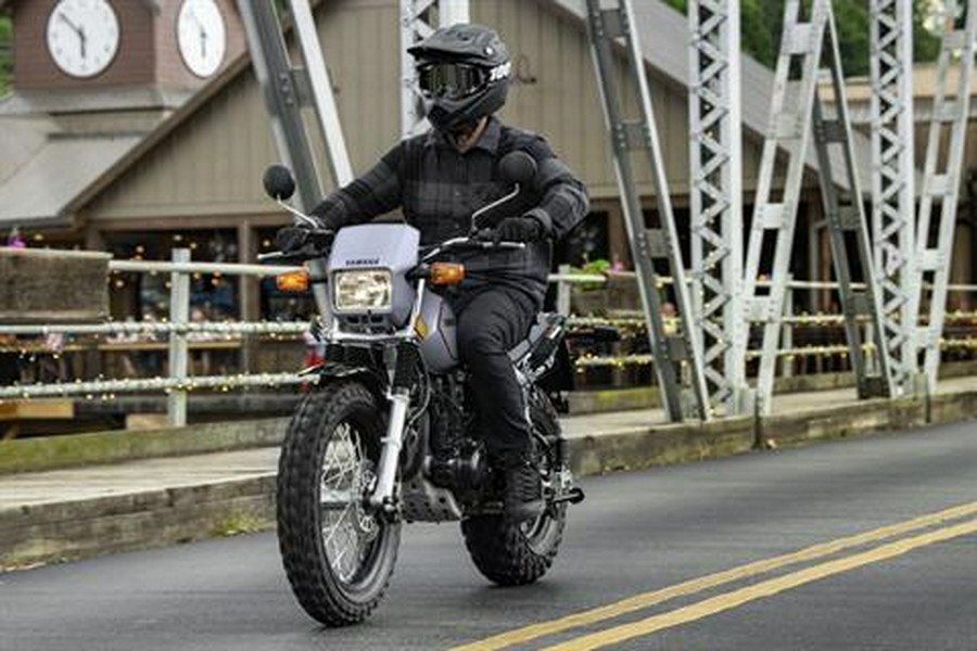 2027 Yamaha TW200