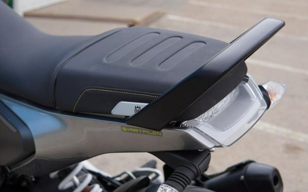 2020 Husqvarna svartpilin 401