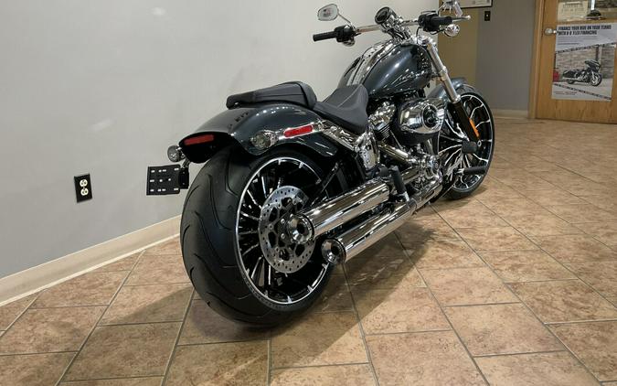 2026 Harley-Davidson® Breakout® Iron Horse Metallic Chrome Trim FXBR