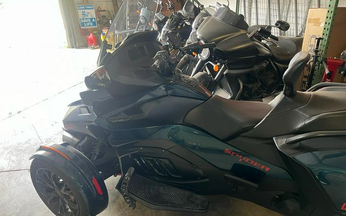 2021 Can-Am Spyder RT