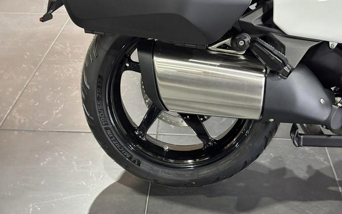 2026 BMW R 1300 RT Alpine White 3