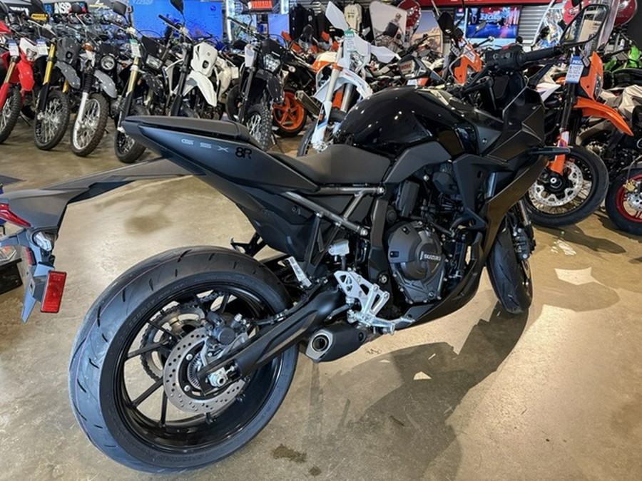 2025 Suzuki GSX 8R