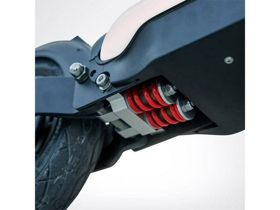 2024 Genuine Scooters Chase