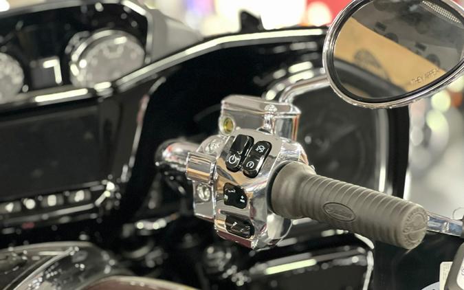 2025 Indian Motorcycle Pursuit® Limited