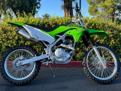 2021 Kawasaki KLX230R S Review (20 Fast Facts for Trail Bike Riders)