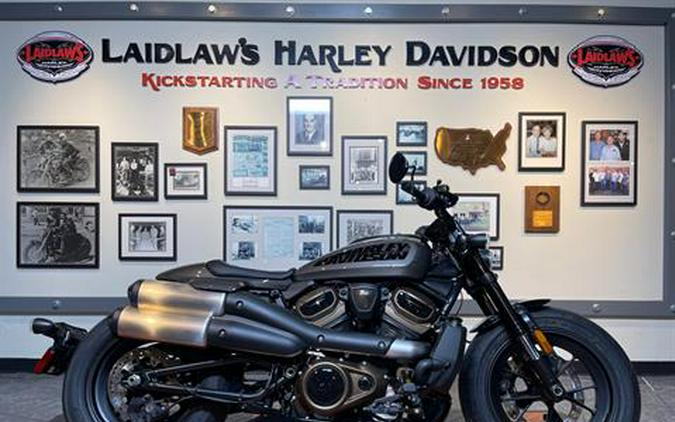 2022 Harley-Davidson Sportster S Review [w/ Mid-Control Kit]