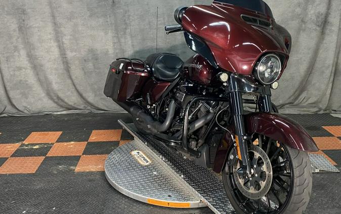 FLHXS 2018 Street Glide Special