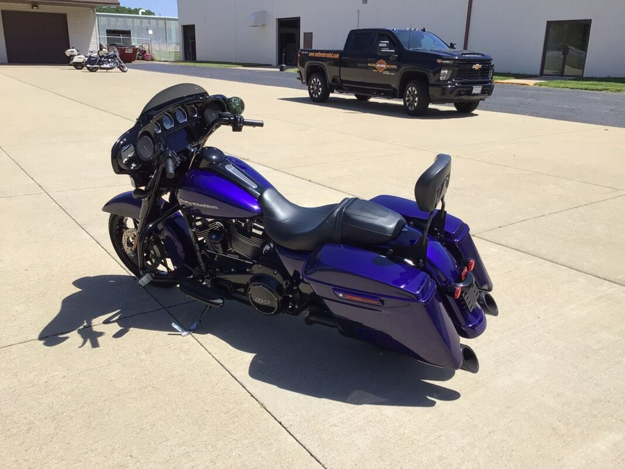 2020 FLHXS Street Glide® Special