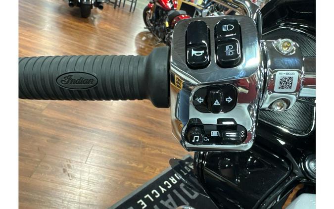 2025 Indian Motorcycle Challenger® Limited 112 with PowerBand Audio Package