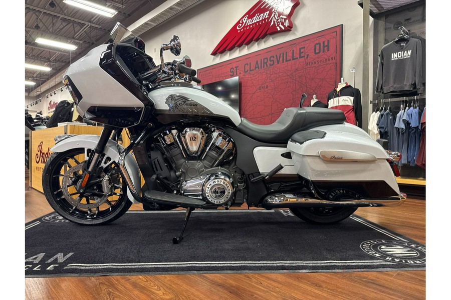 2025 Indian Motorcycle Challenger® Limited 112 with PowerBand Audio Package
