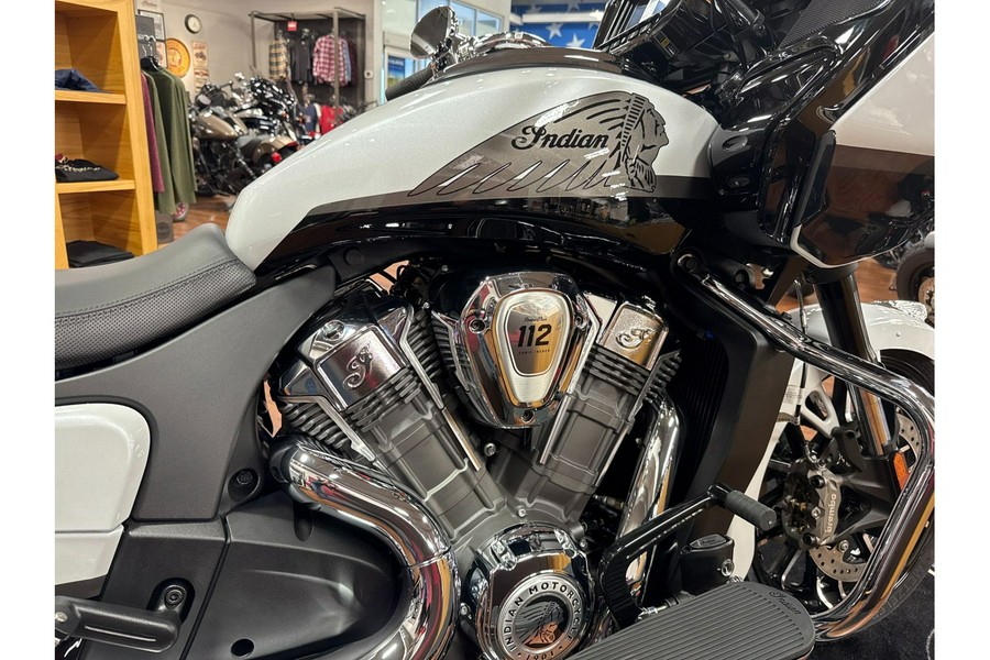 2025 Indian Motorcycle Challenger® Limited 112 with PowerBand Audio Package