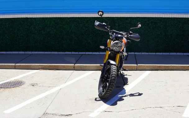 2026 Triumph Scrambler 400 X