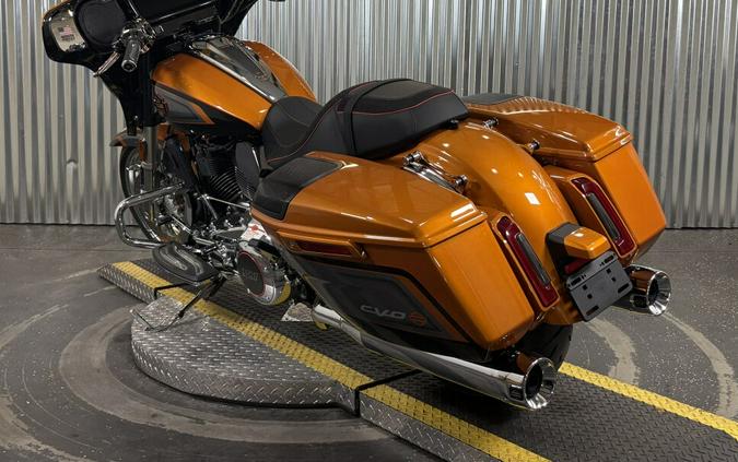 2026 Harley-Davidson CVO Street Glide Torched Orange CVO Tri-Tone