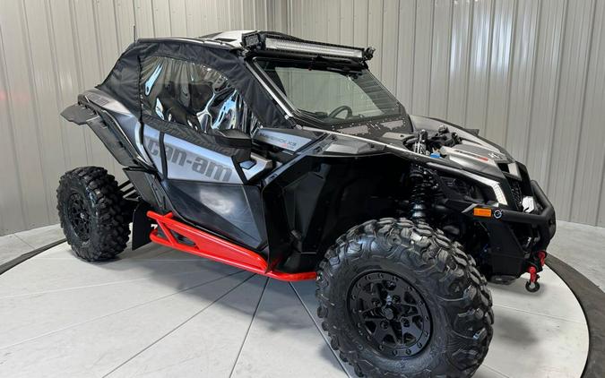 2018 Can-Am MAVERICK X3 X DS TURBO R