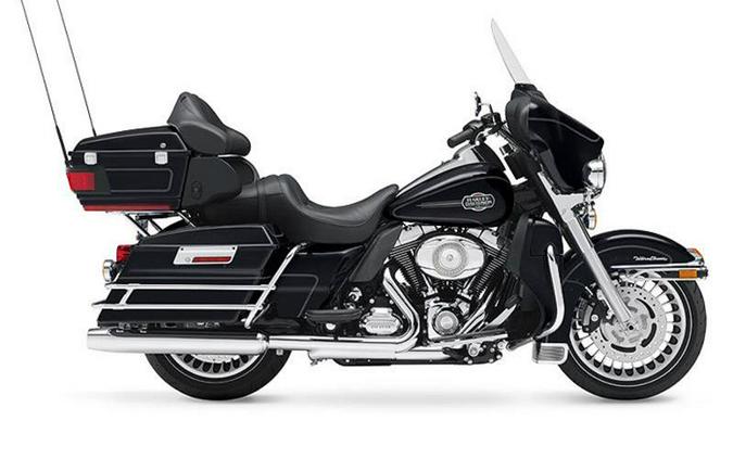 2010 Harley-Davidson® FLHTCU - Ultra Classic® Electra Glide