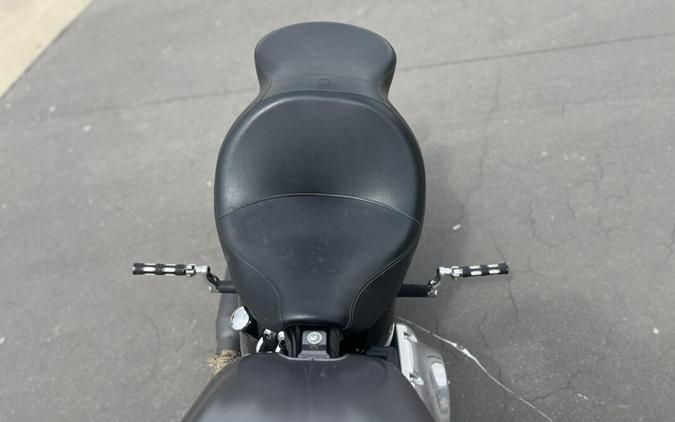 2015 Harley-Davidson® FLS Softail Slim® Charcoal Satin 017787