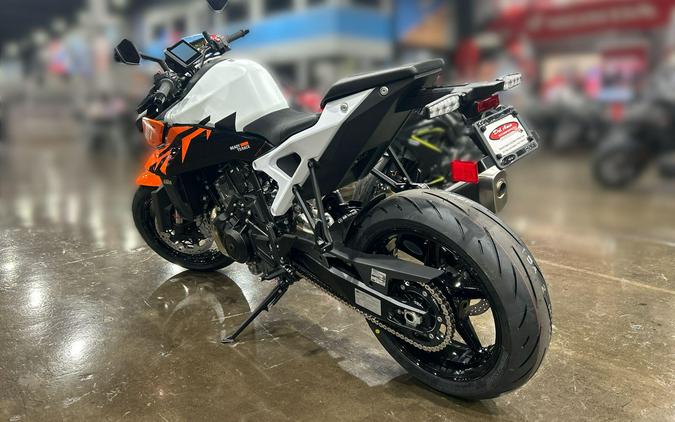 2027 KTM 990 DUKE