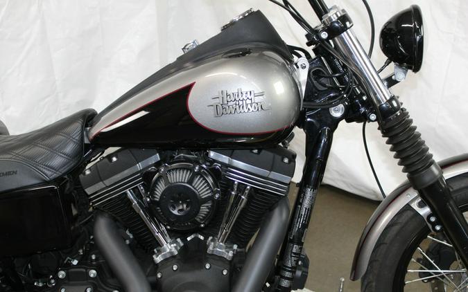 2016 Harley-Davidson® Street Bob® BIL SLVR/V BLK W/PINSTRIPE