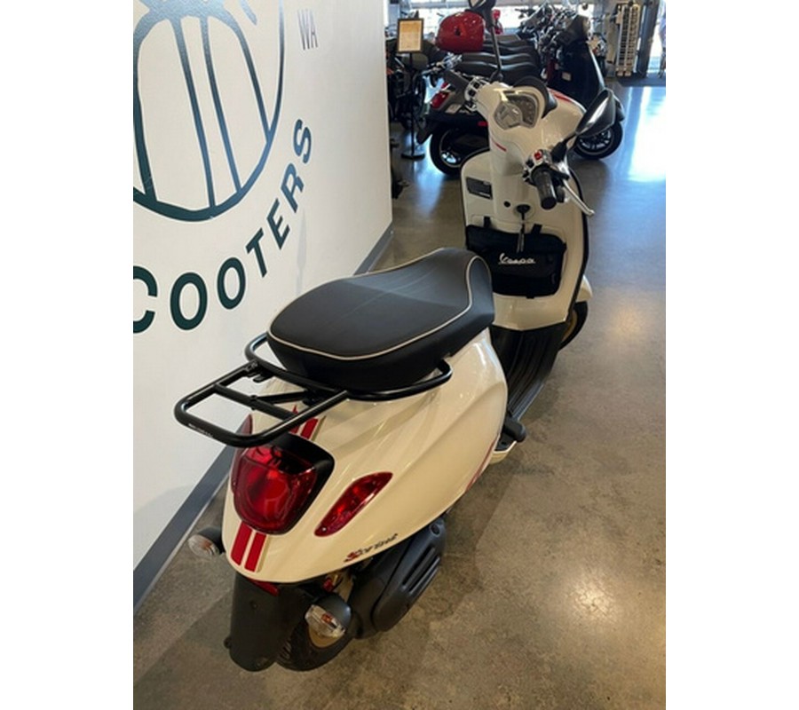 2022 Vespa Sprint 50 Racing Sixties 150 Racing Sixties