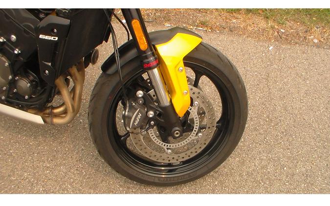 2025 Trident 660 - Triumph