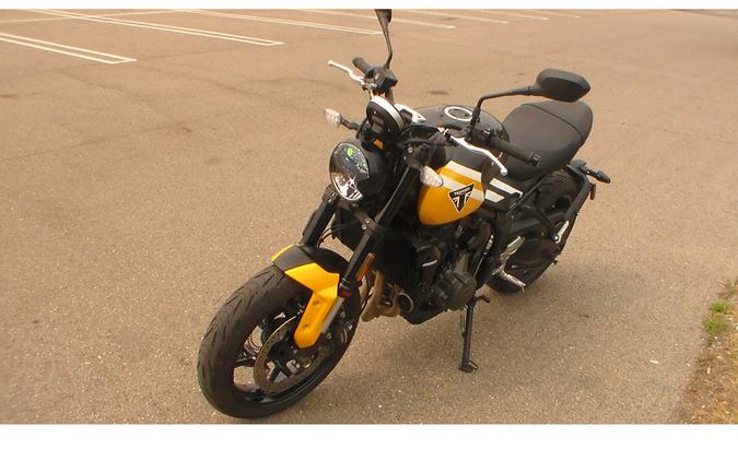 2025 Trident 660 - Triumph