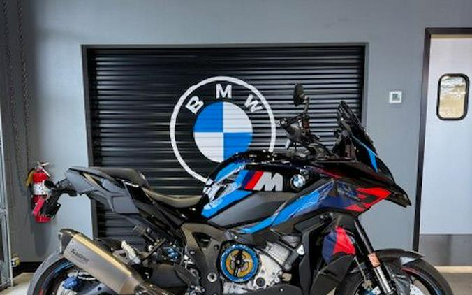 2025 BMW M 1000 XR