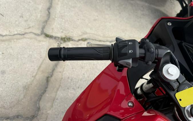 2021 Honda CBR300R