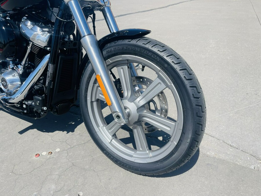 2024 Harley-Davidson Softail Standard FXST