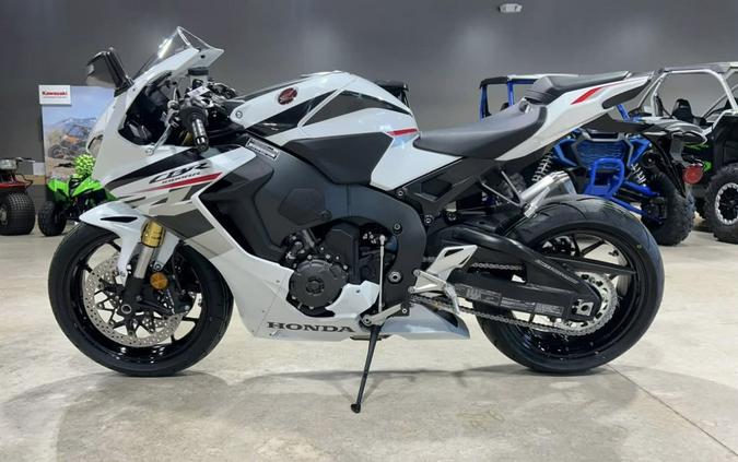 2026 Honda CBR1000RR Base