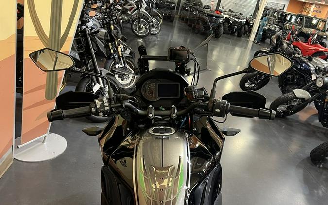 2023 Kawasaki Versys® 1000 SE LT+