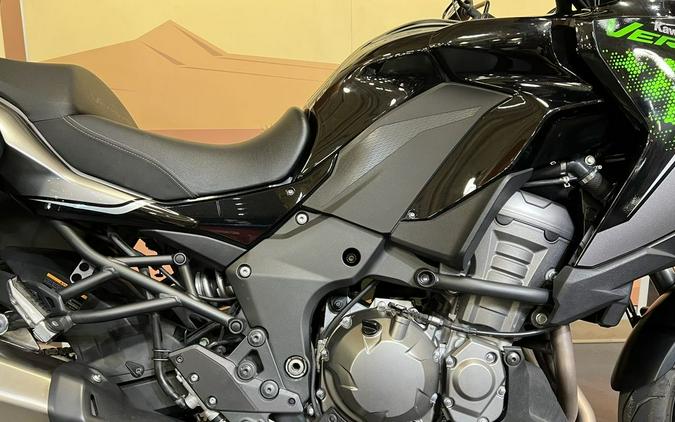 2023 Kawasaki Versys® 1000 SE LT+