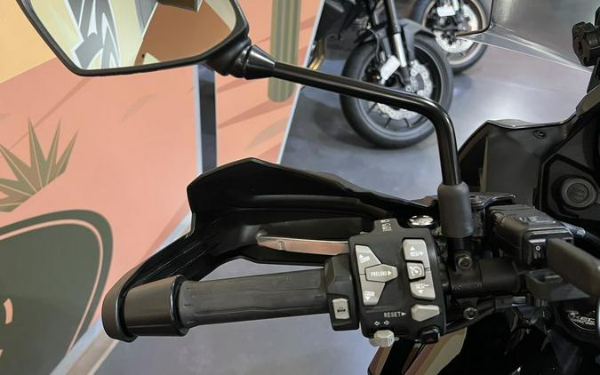 2023 Kawasaki Versys® 1000 SE LT+