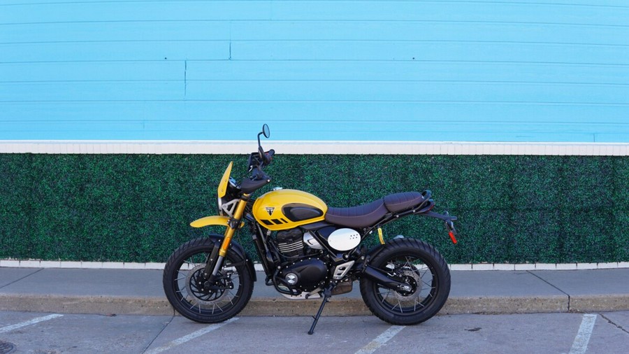 2026 Triumph Scrambler 400 XC