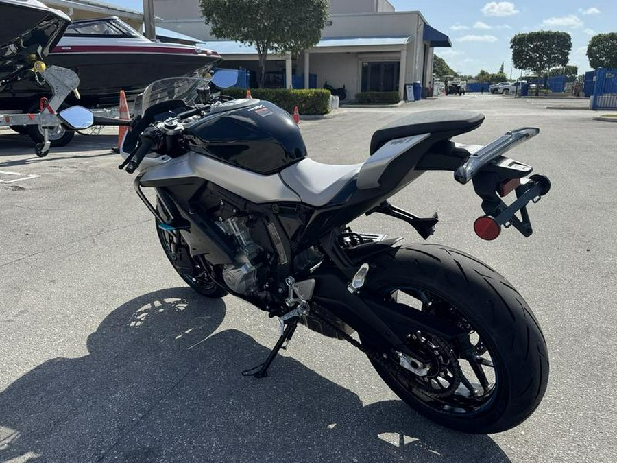 2025 CFMOTO 675SS