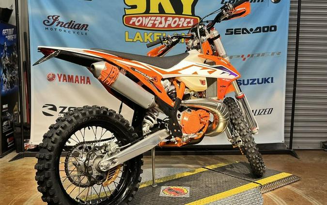 2023 KTM XC 250 W