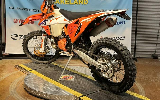 2023 KTM XC 250 W