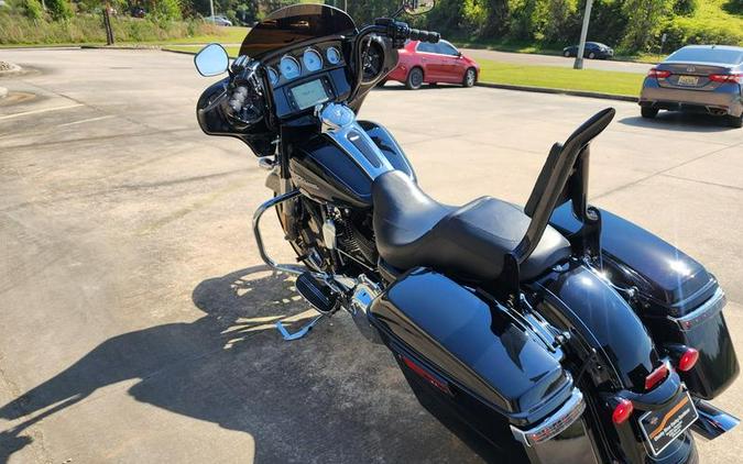 2014 Harley-Davidson® FLHXS - Street Glide® Special