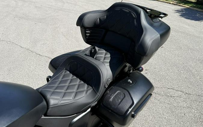 2026 Indian Pursuit Dark Horse 112 w/ PowerBand Audio Black Smoke