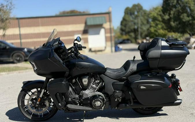 2026 Indian Pursuit Dark Horse 112 w/ PowerBand Audio Black Smoke