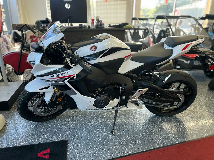 2026 Honda CBR1000RR ABS