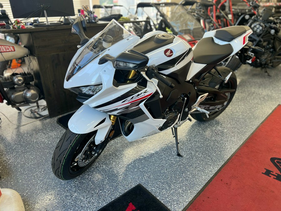 2026 Honda CBR1000RR ABS