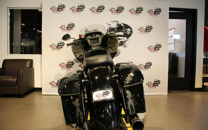 2022 Indian Motorcycle® CHALLENGER BASE BLACK