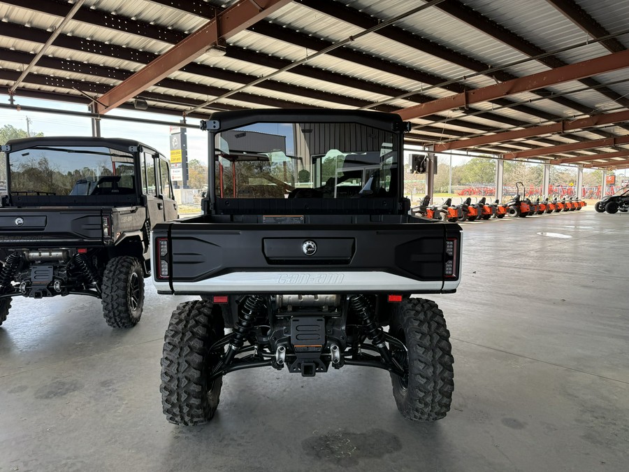 2026 Can-Am Defender Limited HD11