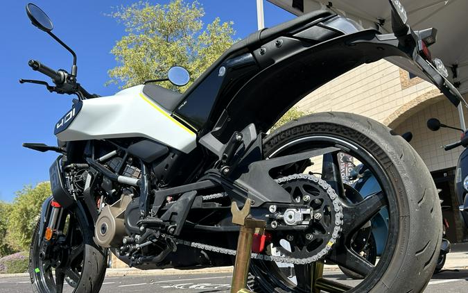 2024 Husqvarna Vitpilen 401