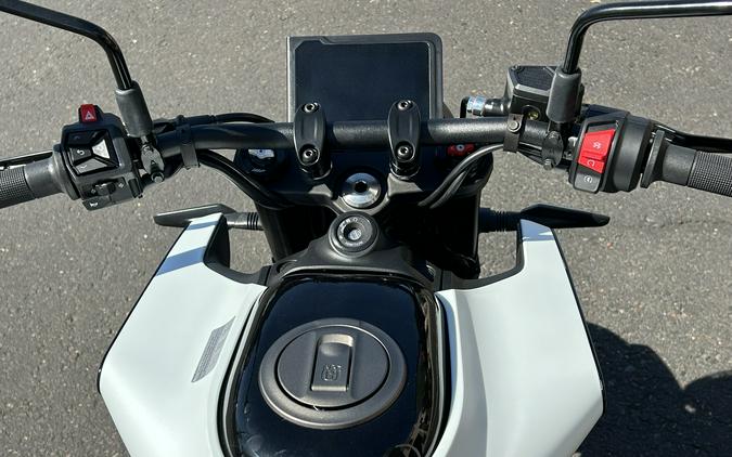 2024 Husqvarna Vitpilen 401